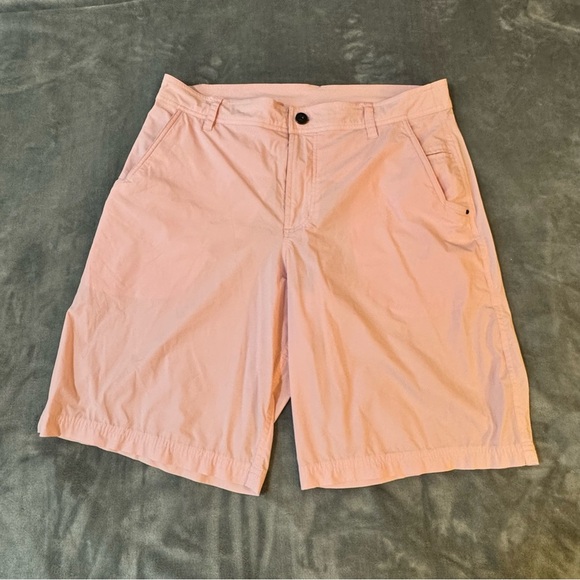 lululemon athletica Men's Light Pink Athletic Shorts - Picture 2 of 5